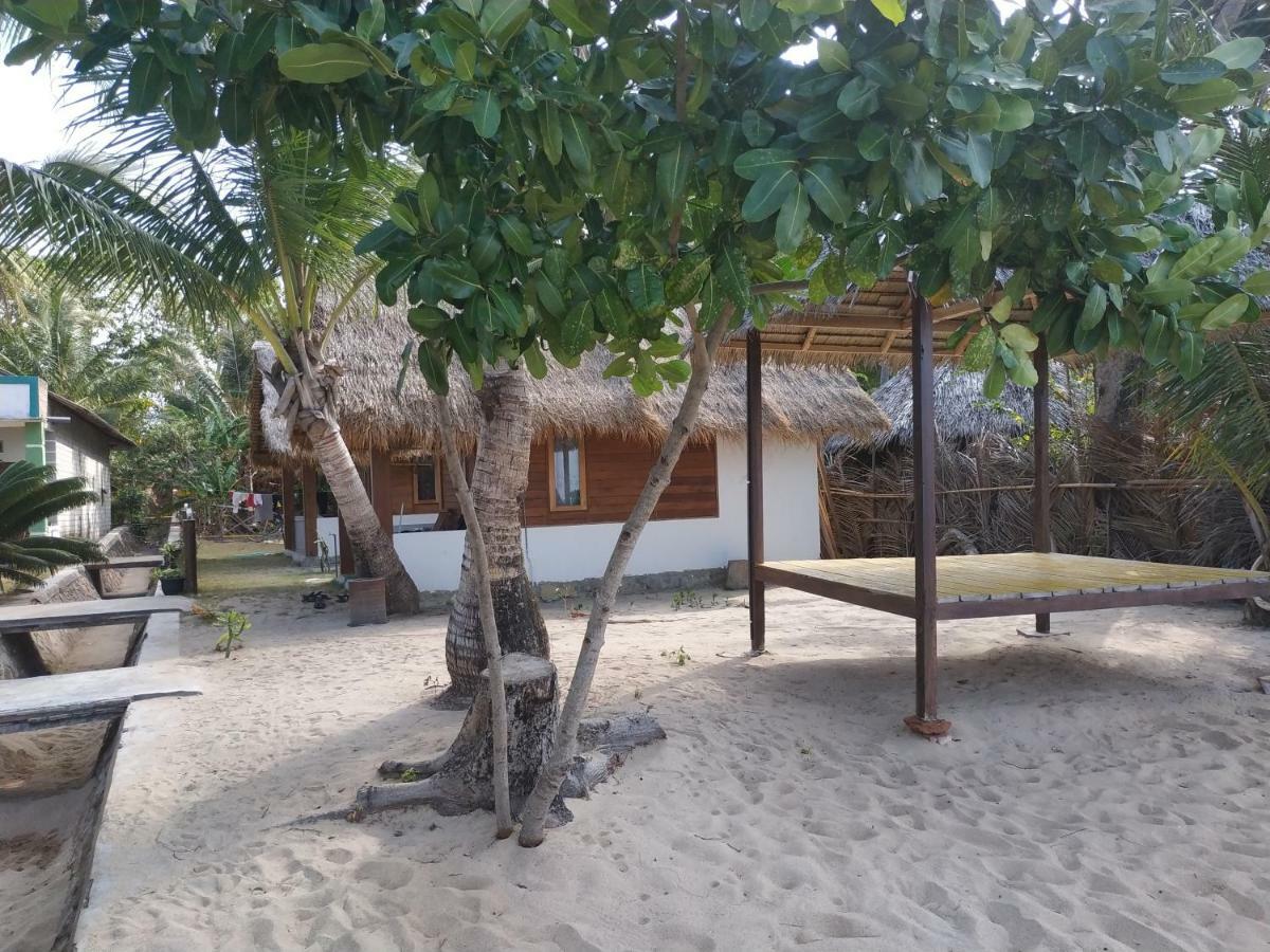 Bungalow كاريمونجاوا المظهر الخارجي الصورة